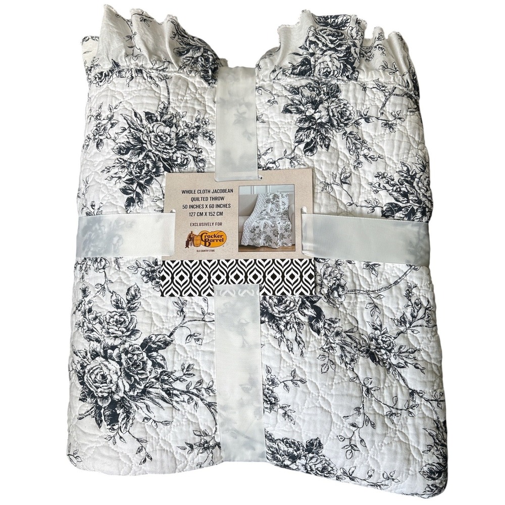 Cracker Barrel Whole Cloth Black & White Jacobean Toile Quilted Throw, 50x60,NEW